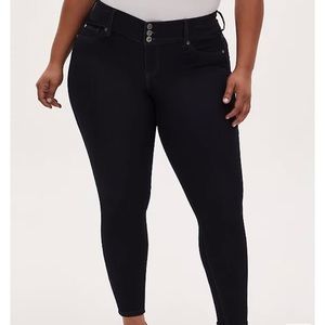 Torrid Dark Wash Jeggings
